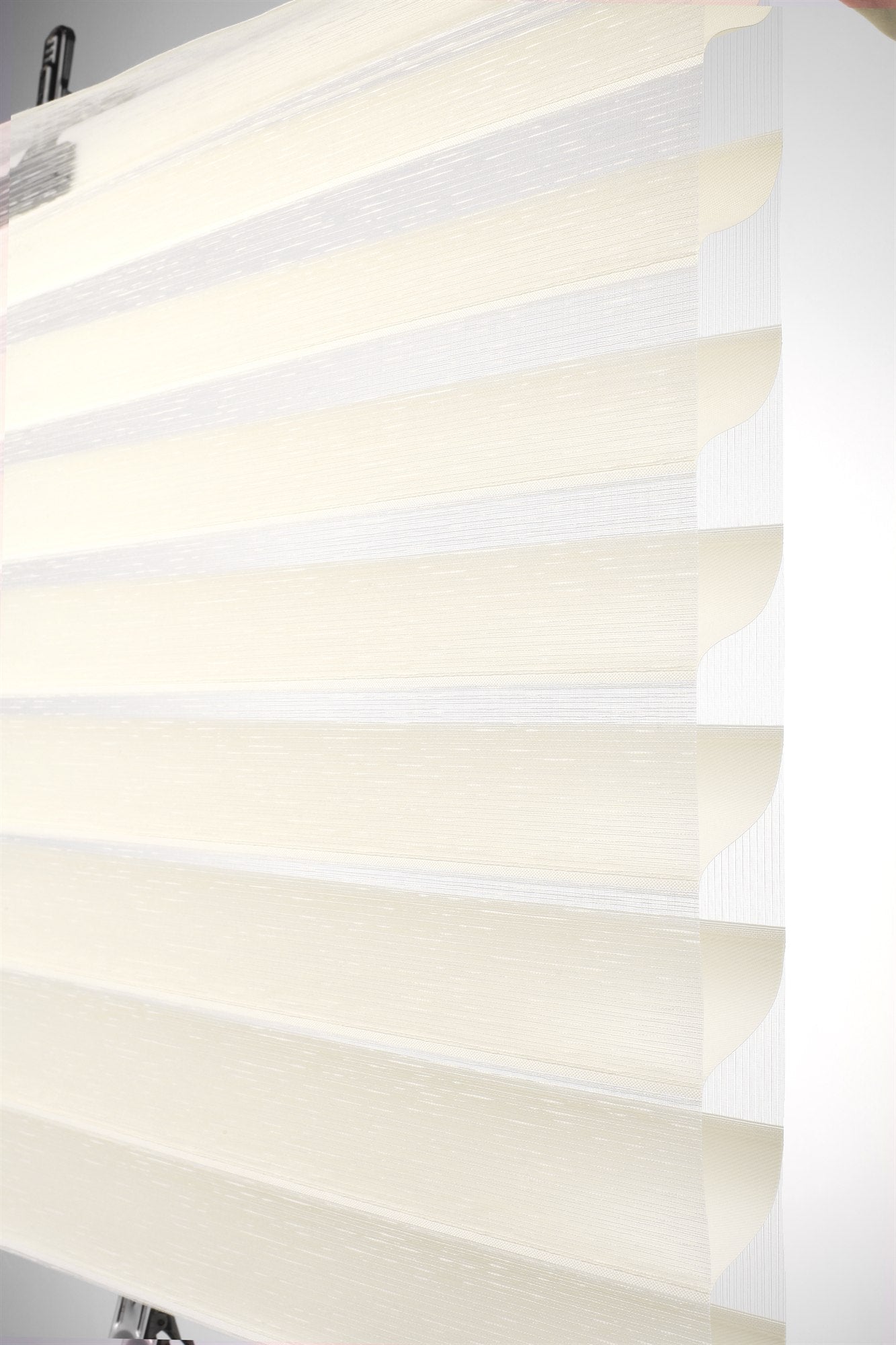 Shangri-La Blinds 84032B
